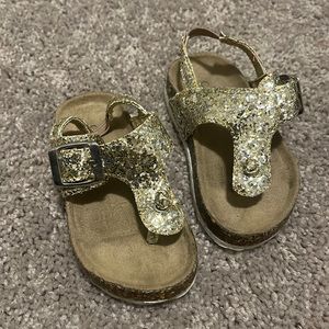 Gold/Glitter Size 5 toddler girls sandals